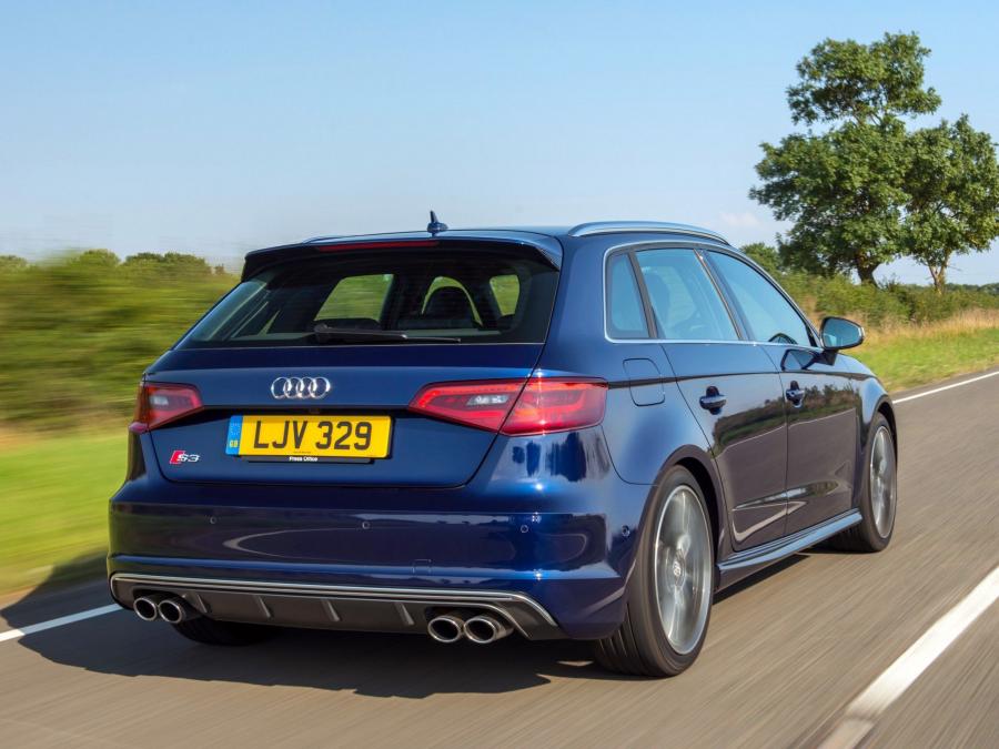  Audi S3 Sportback (8V) 2013 года  (UK) (фото 3 из 17)